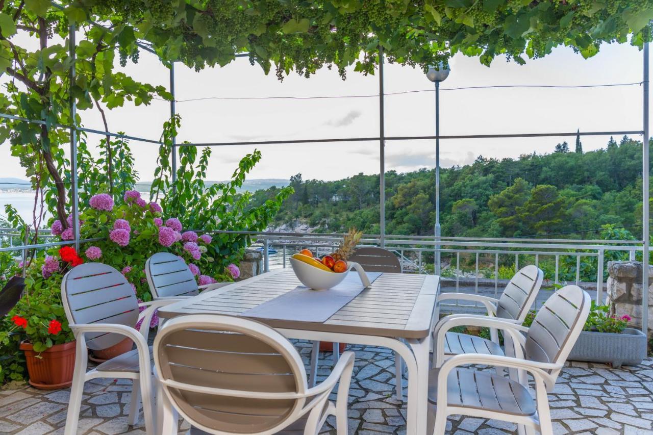 Apartments Zorica Dramalj Exterior photo