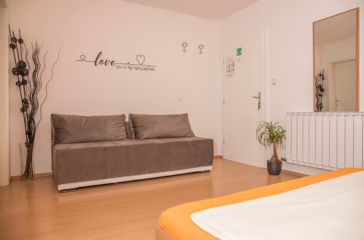 Apartments Zorica Dramalj Exterior photo